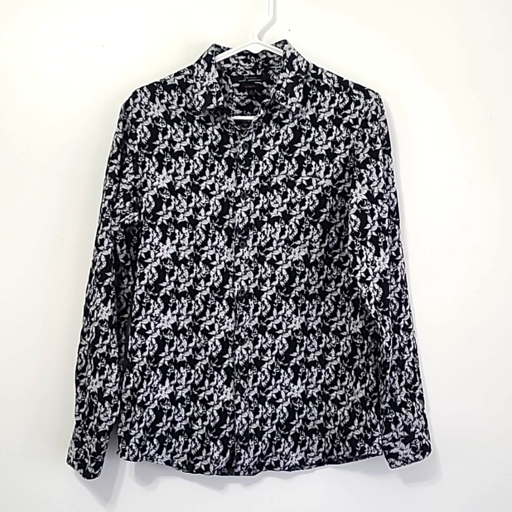 Marc Anthony slim fit button down shirt